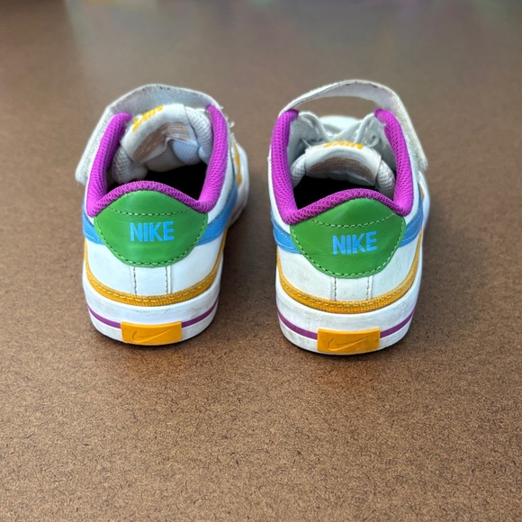 Nike Kids White Sneakers with Blue and Purple Accents - Picture 11 of 12